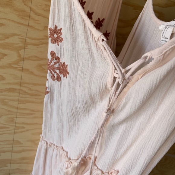 Blush sun dress - Picture 3 of 3